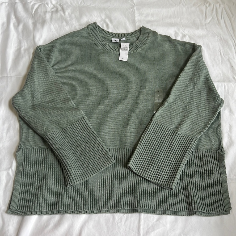 NWT Gap Sweater